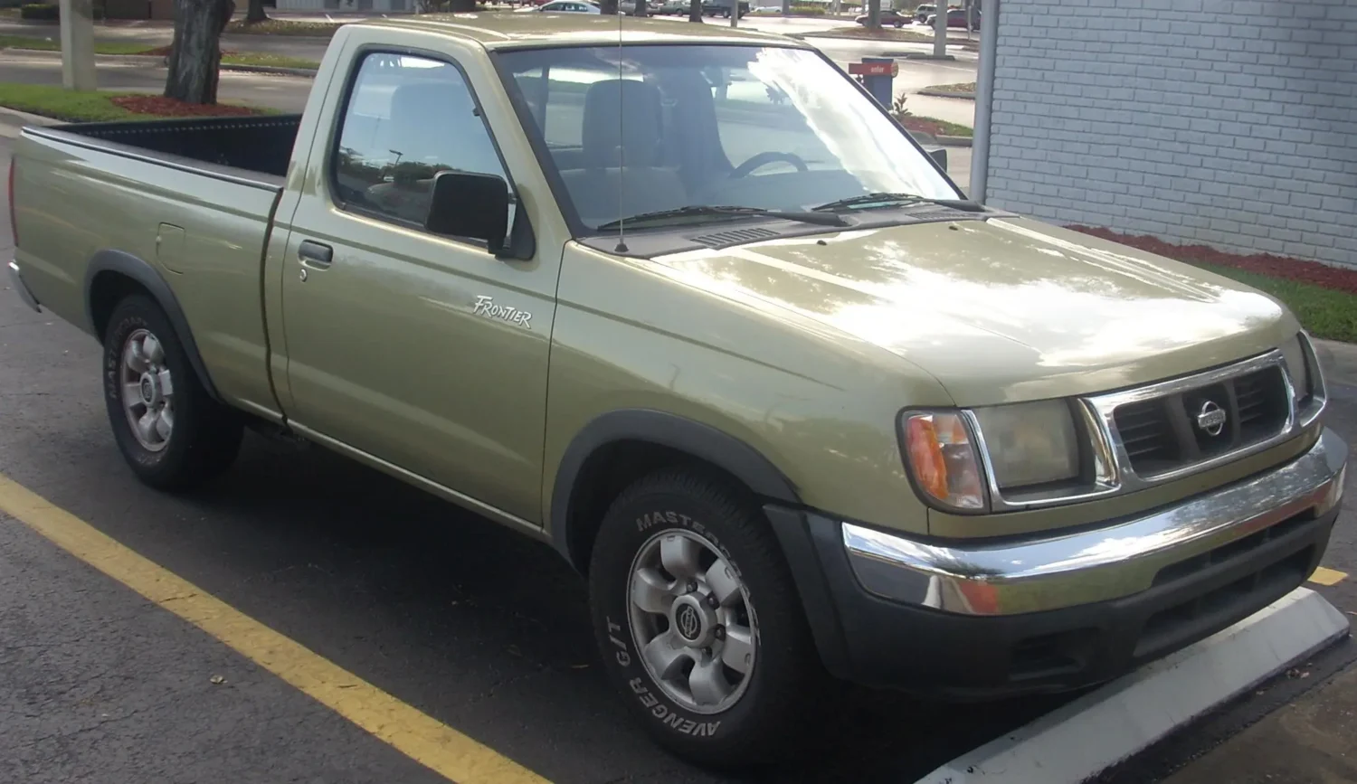 98-00_Nissan_Frontier_Reg_Cab - JC Whitney