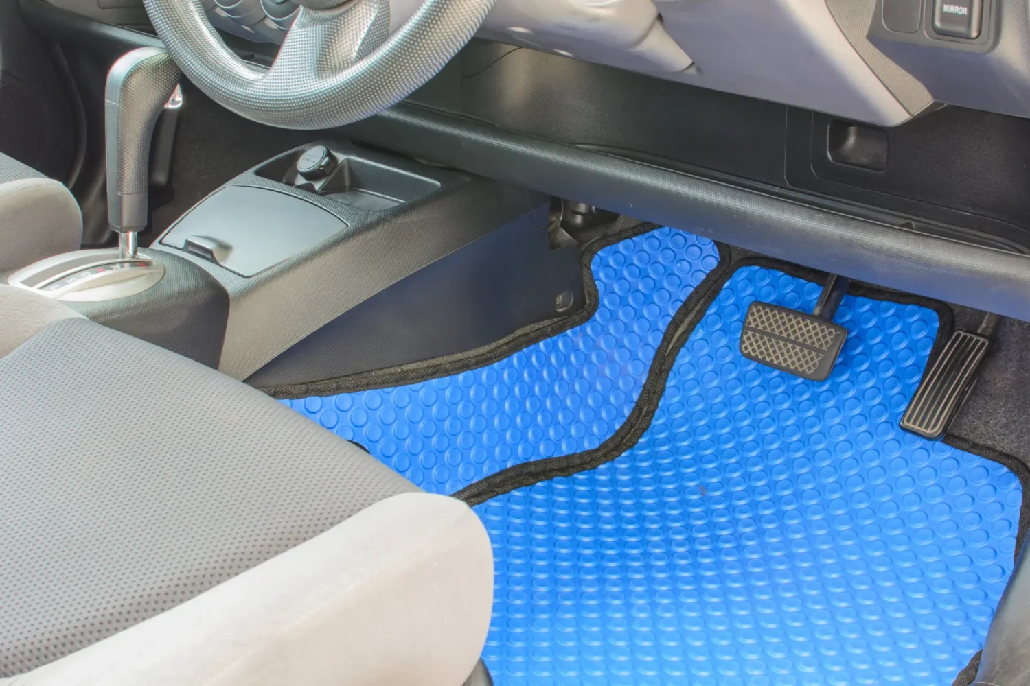 Comparing Materials Rubber Carpet and More for Car Floor Mats 3 - JC Whitney nylon car floor mats