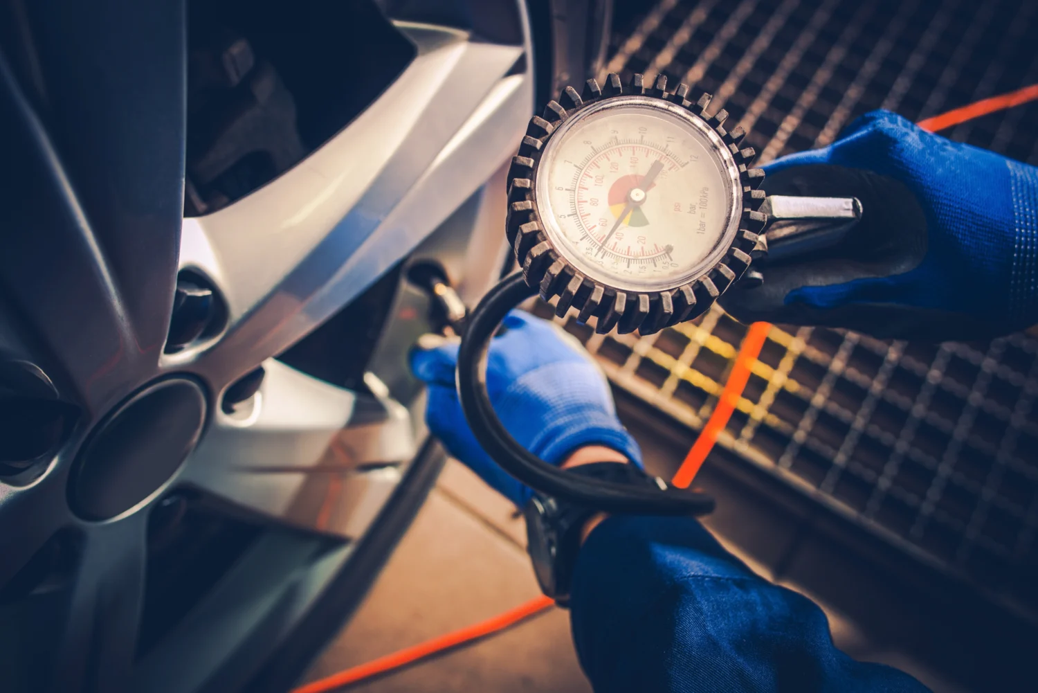 tire-pressure-car-service-check-2023-11-27-05-00-27-utc - JC Whitney
