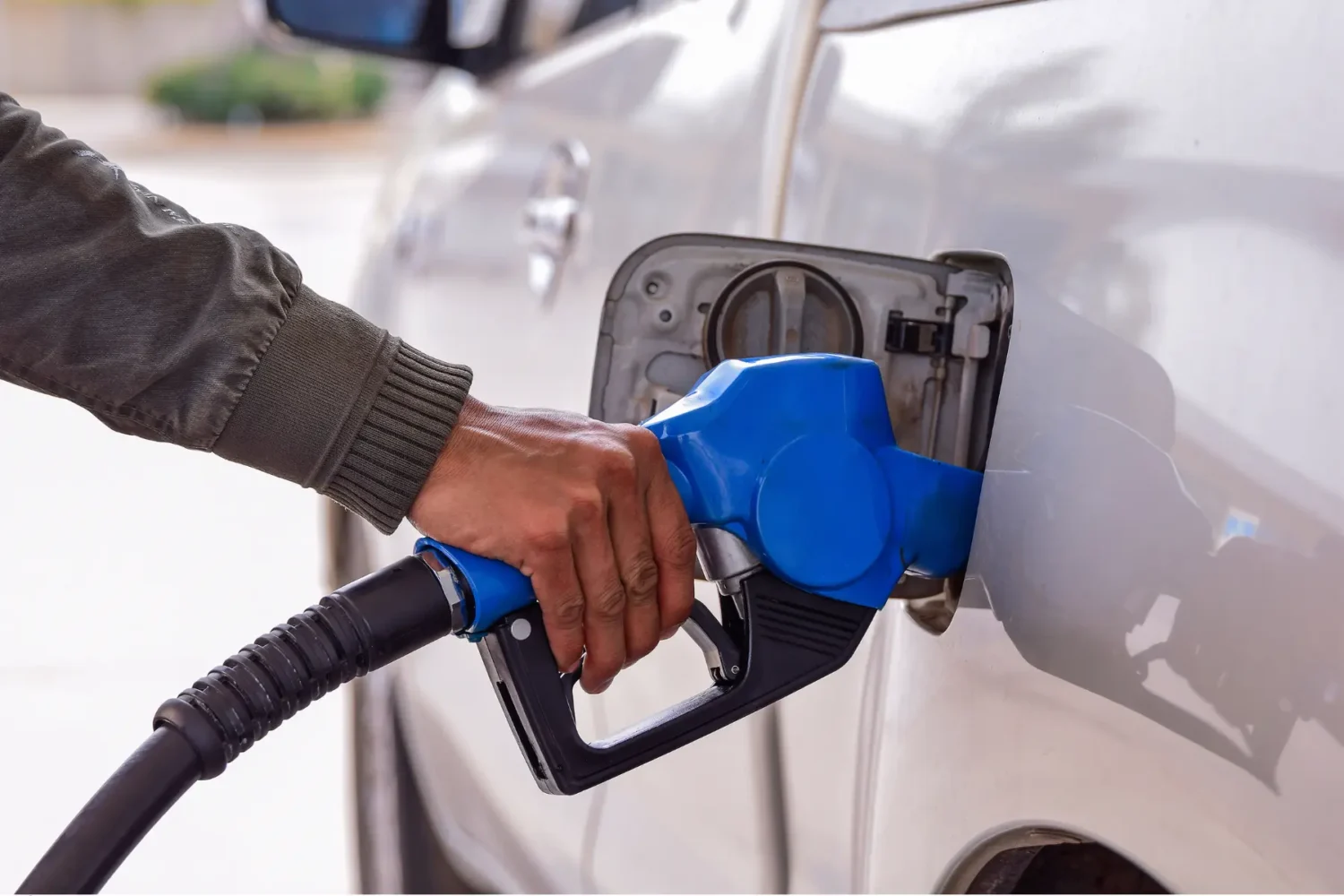 Fuel System 101 Keeping Your Car Running Smoothly 2 - JC Whitney car fuel injection system maintenance