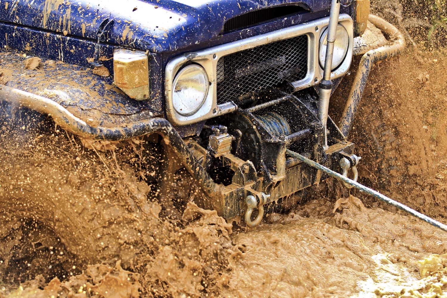 recovering an offroad jeep